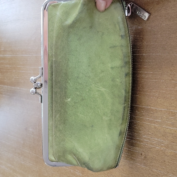 VINTAGE HOBO GREEN LEATHER CLUTCH BAG